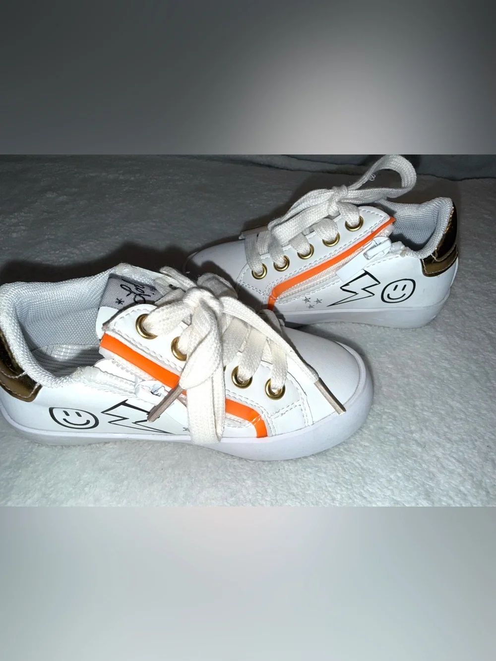 Lola + The Boys Toddler Sneakers Size 8 White Gold Orange Doodle Zip Shoes NEW